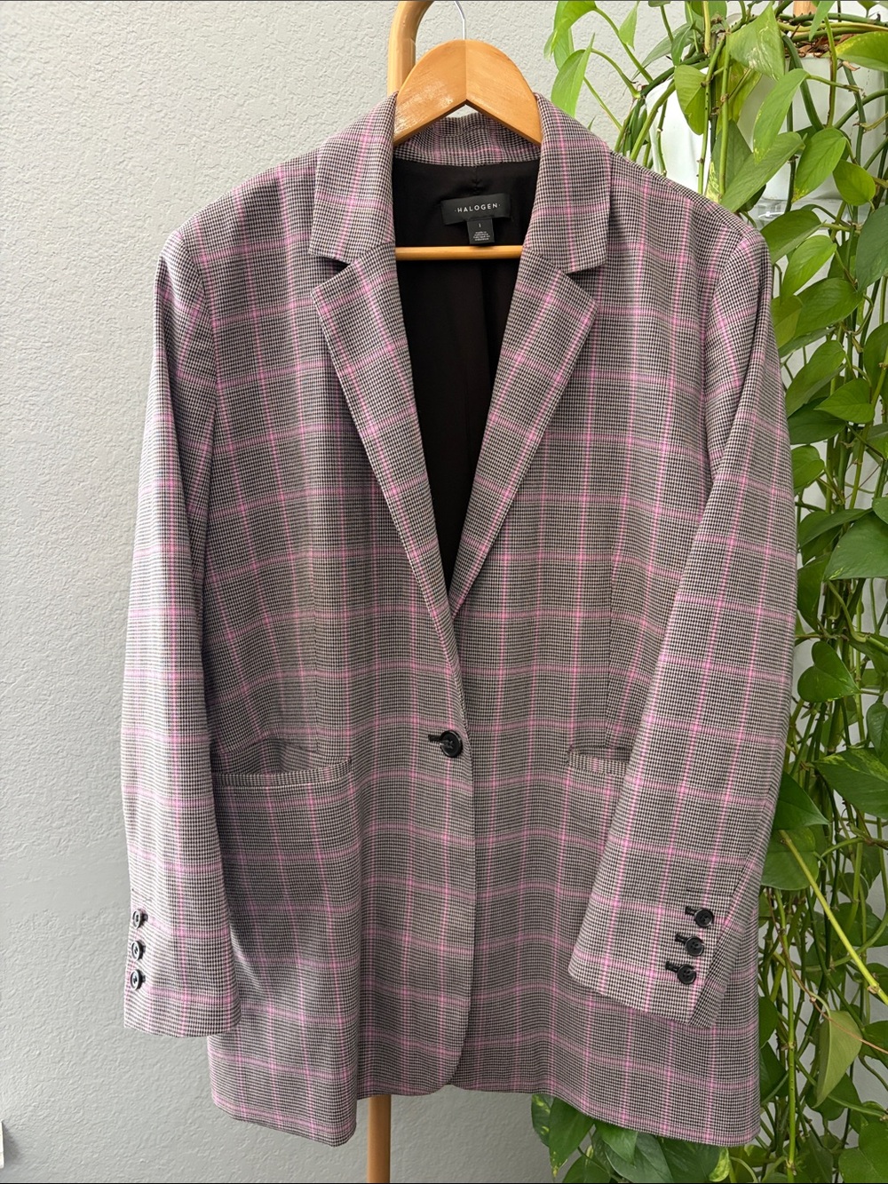 Halogen Gray Plaid Blazer with Pink Windowpane Size L